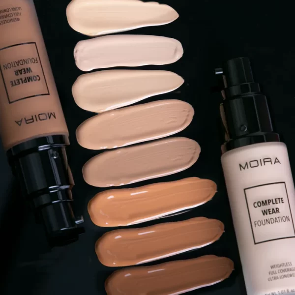 Base de maquillaje mate suave Complete Wear - Imagen 3
